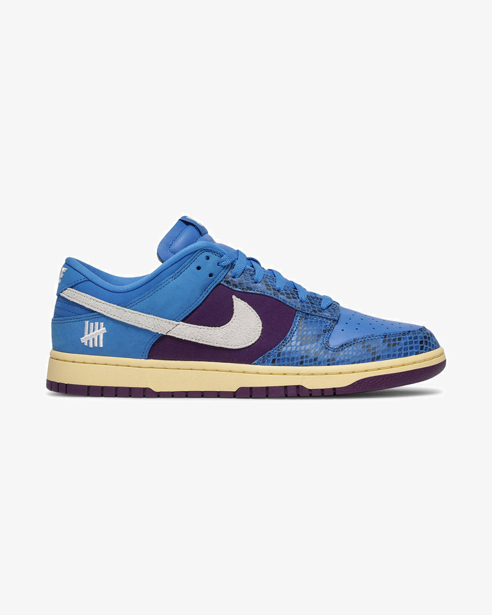 Undefeated x Nike Dunk Low