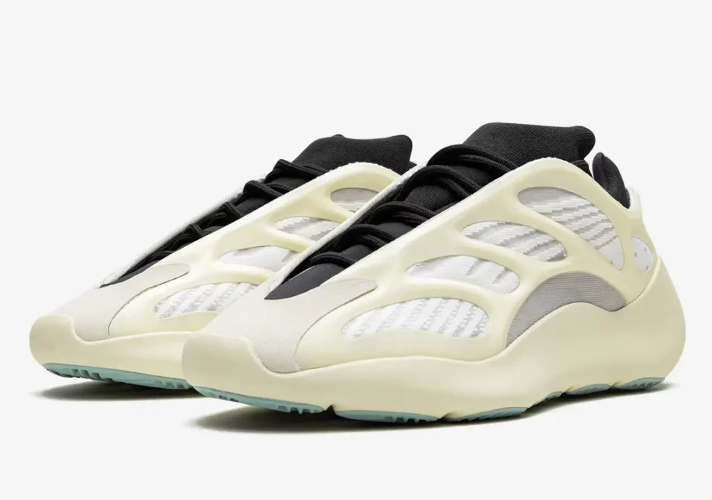 Adidas Yeezy 700 V3 Azael FW4980 cream cage over grey knit with black sole