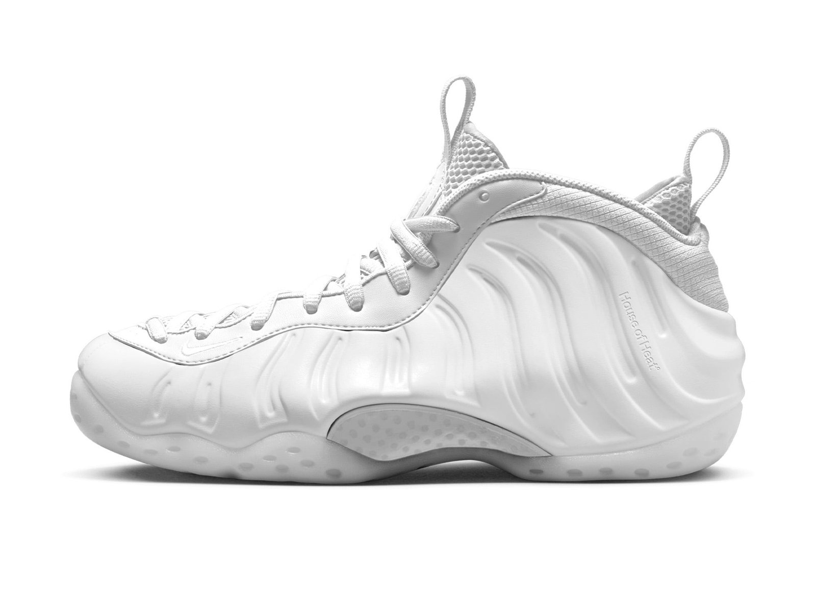 Nike Air Foamposite One Triple White, molded white upper, white overlays and white outsole